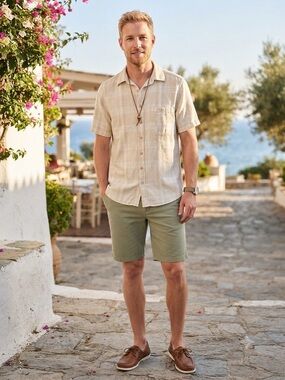 Men's Short-Sleeve Button-Down Linen Blend Shirt in Light Beige